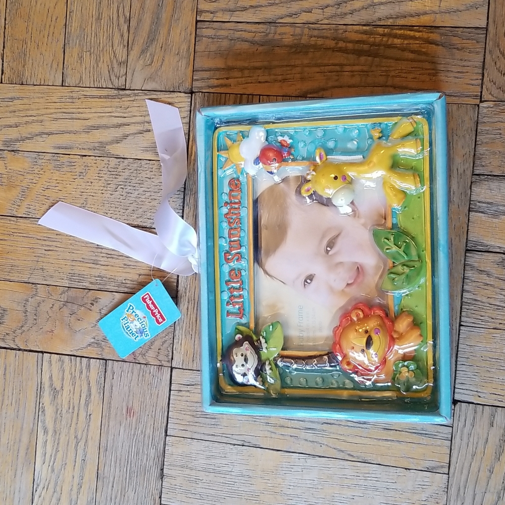 Precious planet baby frame